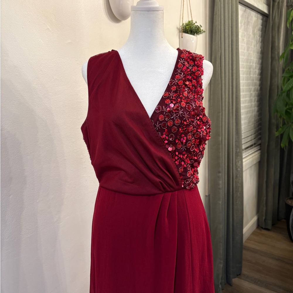 Maxi dress party guest